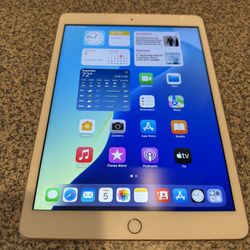 Apple IPad 8th Gen WiFi only like new! 