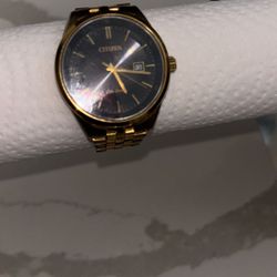 Mens gold Citizen's Watch
