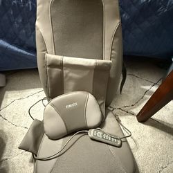Portable massaging chair seat