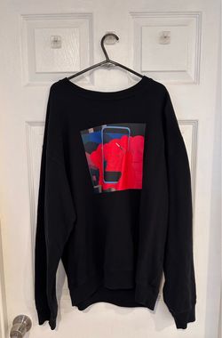 Kaws x Uniqlo Sweater size L