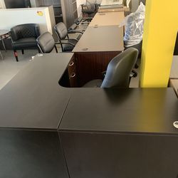 Desk l shape black eaoresso 60”x60”! Sale!