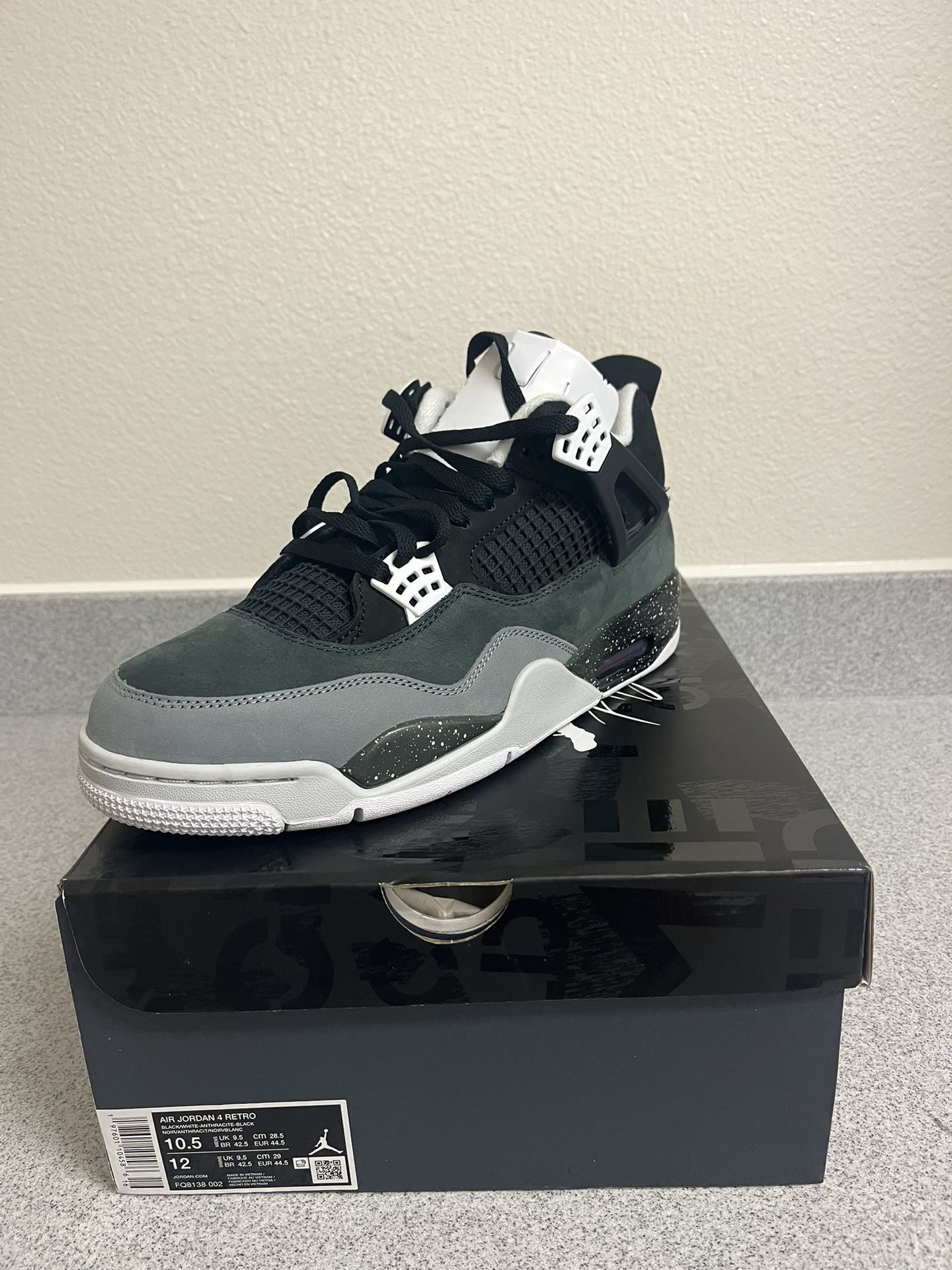 Jordan 4 Retro Fear