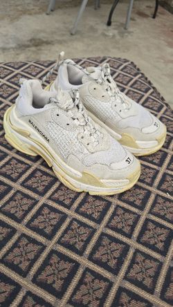 Balenciaga Triple S