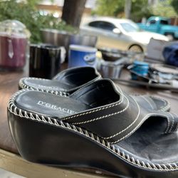 Size 6 Brand New Sandals Black