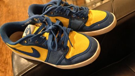 Rams 7.5 men's Jordan's $70