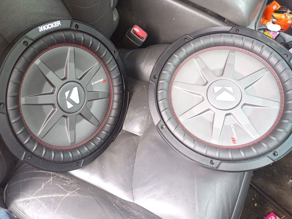 Kicker Comp 2 Ohmu Subwoofers
