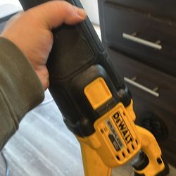 Reciprocating Saw (sawzall)