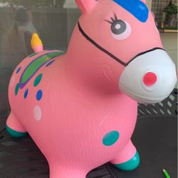 JUMPING HORSE 