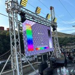 LED Screen 4x2m P3.9 (16 Panels)