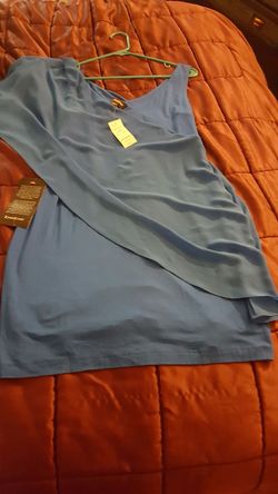 New Bebe flutter dress size large