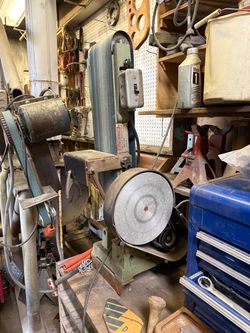 Central Machinery 6” belt, 9” disc sander