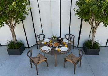 🔥  New Luxury Ming Dinning Table Outdoor Patio Set $550 for all 5 pieces 🔥