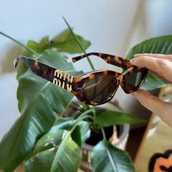 MIUMIU Sunglasses Gafas