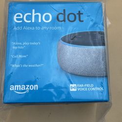Amazon Echo Dot 3rd Generation Bundle Smart Plug - Heather Gray