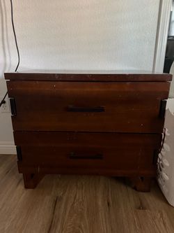 2 drawers night stands