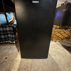 $40 Mini Fridge