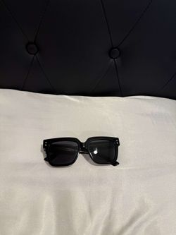 Gucci Sunglasses In Great Condition.