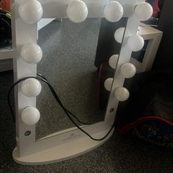 Hollywood style vanity mirror