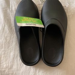 OOFOS UNISEX SANDELS / FLIP FLOPS