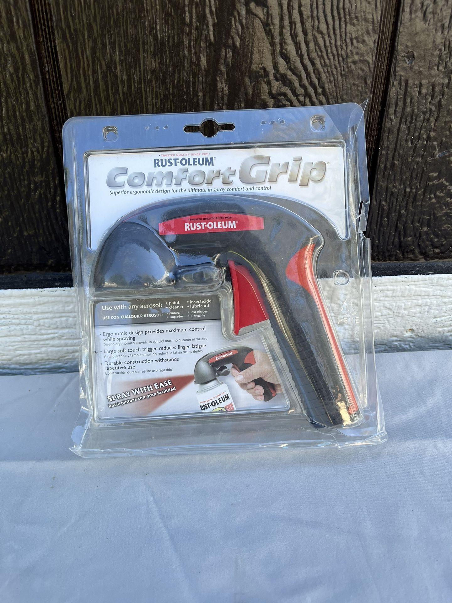 Rust-Oleum Spray Gun Trigger for Spray Paint Cans Easy Comfort Grip Finger Lock