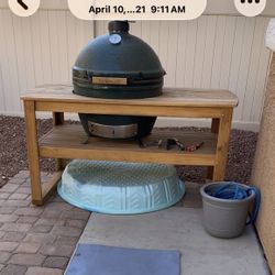 $1,500 Big Green Egg Grill With Stand And Cookbooks