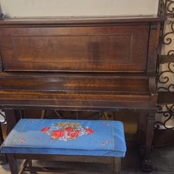 Richmond Indiana Upright Piano