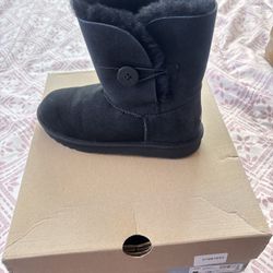 Black Button Uggs