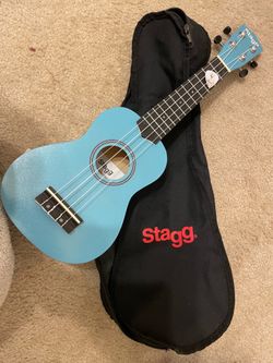 Stagg Blue Ukulele with Case