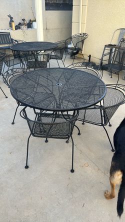 wrought iron table and 4 chairs