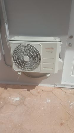 Air conditioner technician