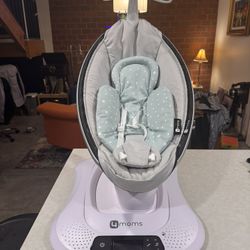 4Moms Mamaroo 4 Multi-motion Swing