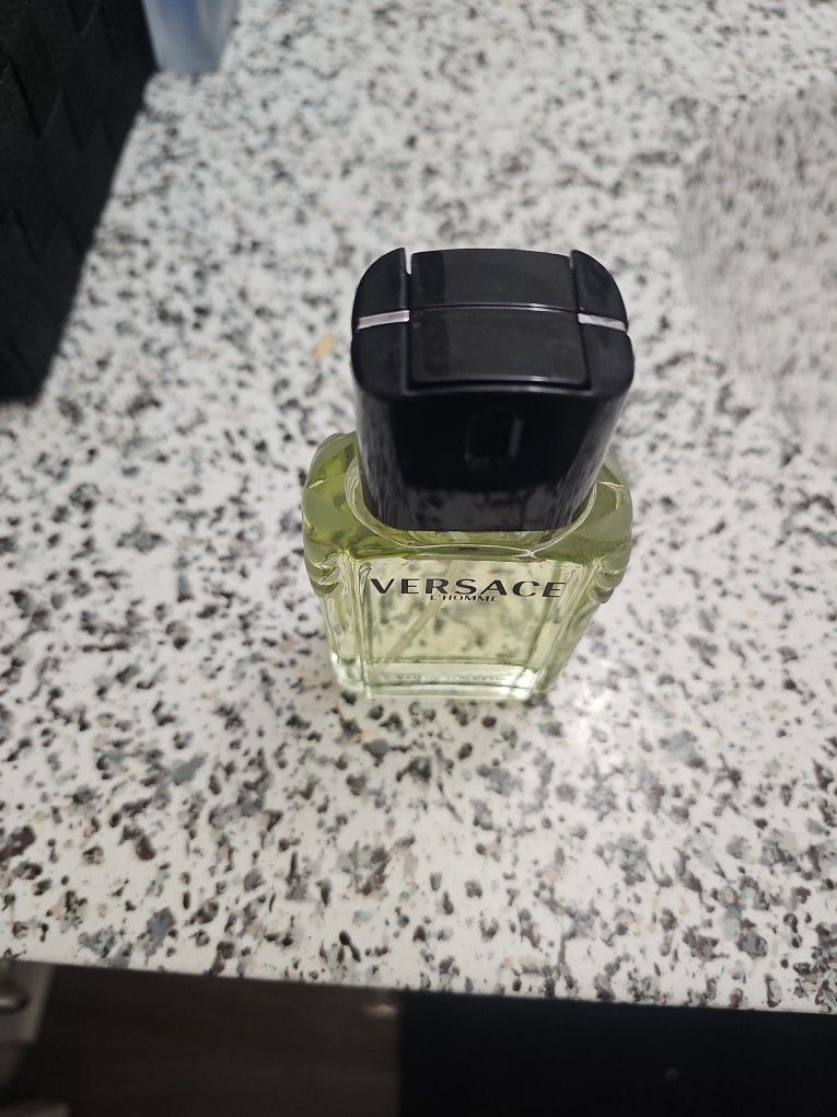 Versage L Home Toilette