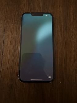 iPhone 16 SE