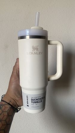 THE QUENCHER H2.0 FLOWSTATE™ TUMBLER | 30 OZ