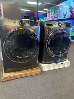 GE Front Carbon Black Load Washer and Gas Dryer!!