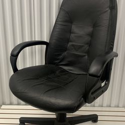 Office Computer Desk Leather Chair  // Silla De Oficina Para Computadora 