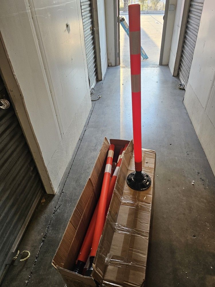 48" Traffic Cones 16-Pack with Heavy-Duty Spring Base - Road Safety & Parking Lot Delineators for Construction Zones, Highways - OrangeStar
