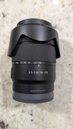 Sony E 18-135mm f/3.5-5.6 OSS Lens