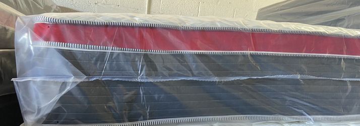 NEW QUEEN PILLOWTOP MATTRESS AND BOX SPRING ALL NEW