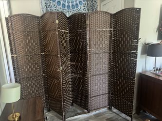 Room divider