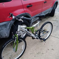 Mountain bike  24 In