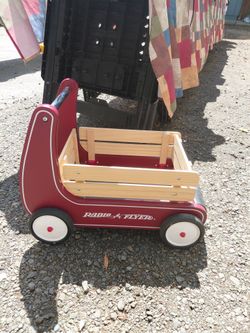 Rapid flyer toy