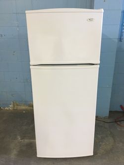 28" Wide 18 Cubic Foot Refrigerator