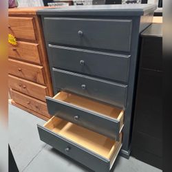Dresser/ Five drawers dresser