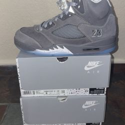 Jordan 5 Retro “Wolf Grey (2026)”🐺 Sizes 8 (x2)