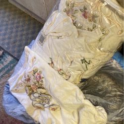 Whole Complete  Shower Curtain And Accerries 