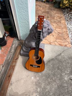 Austin Acoustic Guitar