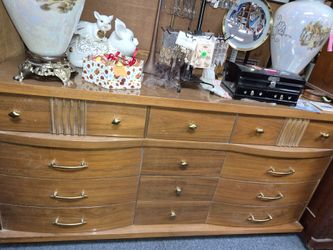 Bassett Mid Century Dresser
