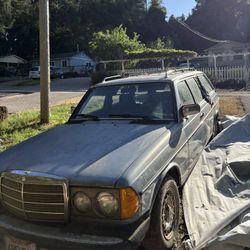 1985 Mercedes-Benz 300