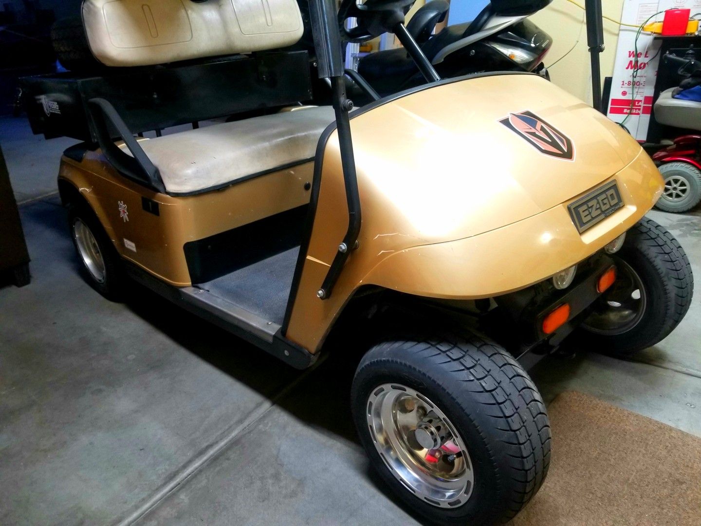 2004 EZGO Utility Golf Cart Nice for Sale in Las Vegas, NV OfferUp